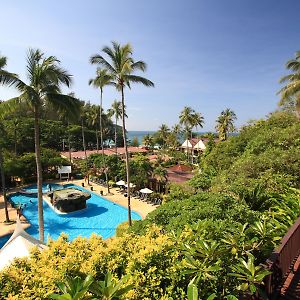 All Seasons Naiharn Phuket